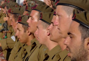 La futura Ley de Igualdad LGTB propone que los militares se formen en diversidad de género