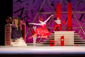 El Royal Ballet estrena nueva temporada en cines con Las Aventuras de Alicia en el País de las Maravillas