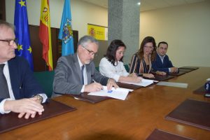 El INGESA firma un contrato con el Banco de Desarrollo Europeo para la mejora de la atención sanitaria a migrantes y refugiados en las ciudades de Ceuta y Melilla