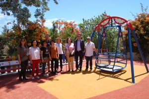 (Valencia)- En Alicante seis entidades se unen para conseguir un columpio  adaptado a sillas de ruedas para el colegio Lo Morant