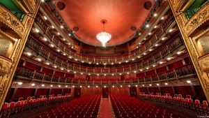 El Teatro Español estrena HOME, un proyecto solidario que recaudará fondos para el trabajo en Jordania de Alianza por la Solidaridad con las refugiadas sirias