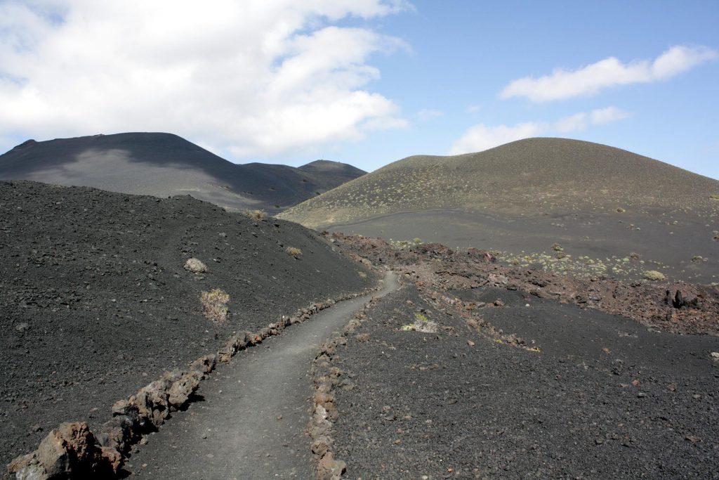Investigadores desarrollan mapas térmicos de las coladas del volcán de La Palma para facilitar la reconstrucción de la isla